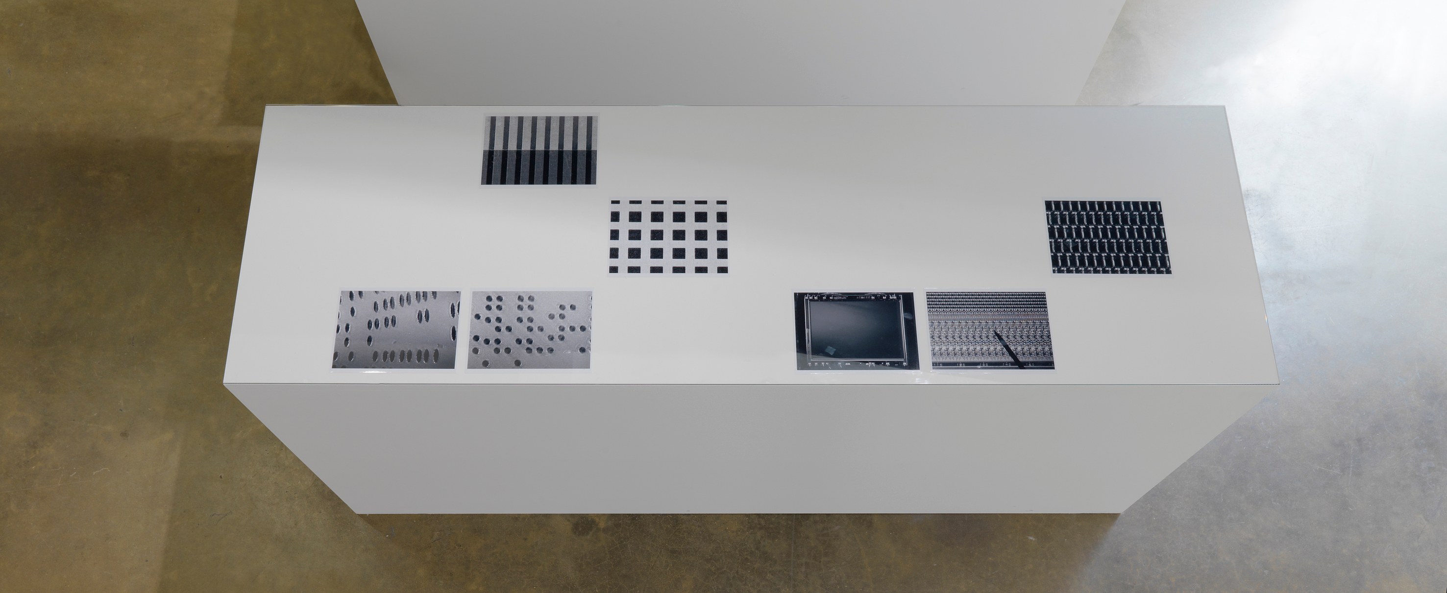 Sean Snyder, Untitled at Galerie Chantal Crousel, photo 10