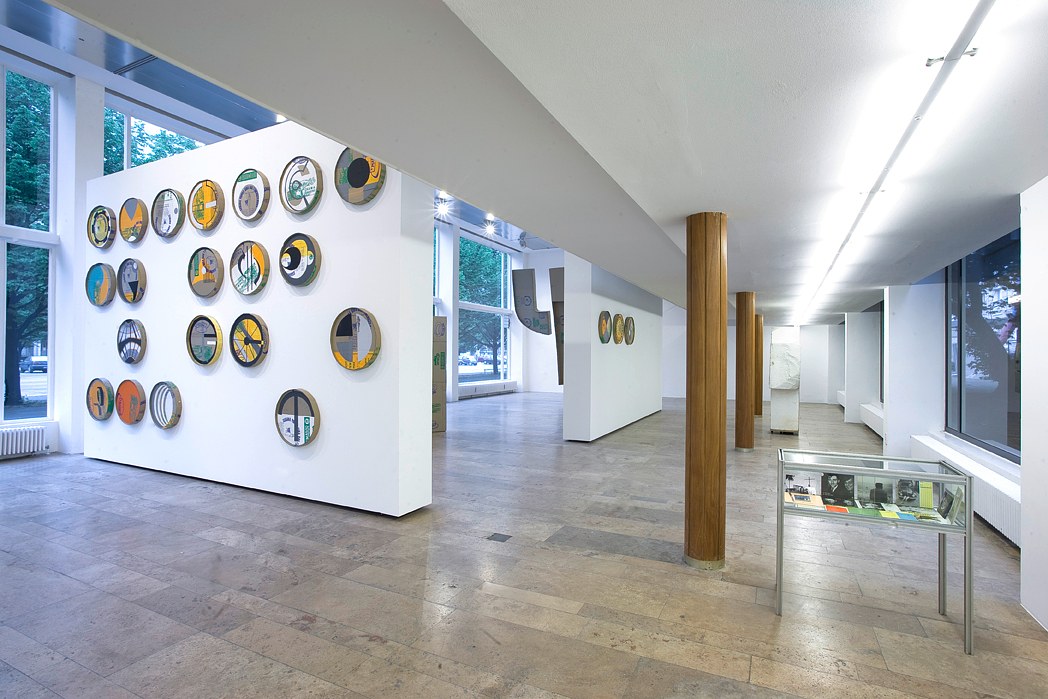 Martin Kippenberger, TMB at Capitain Petzel, photo 2