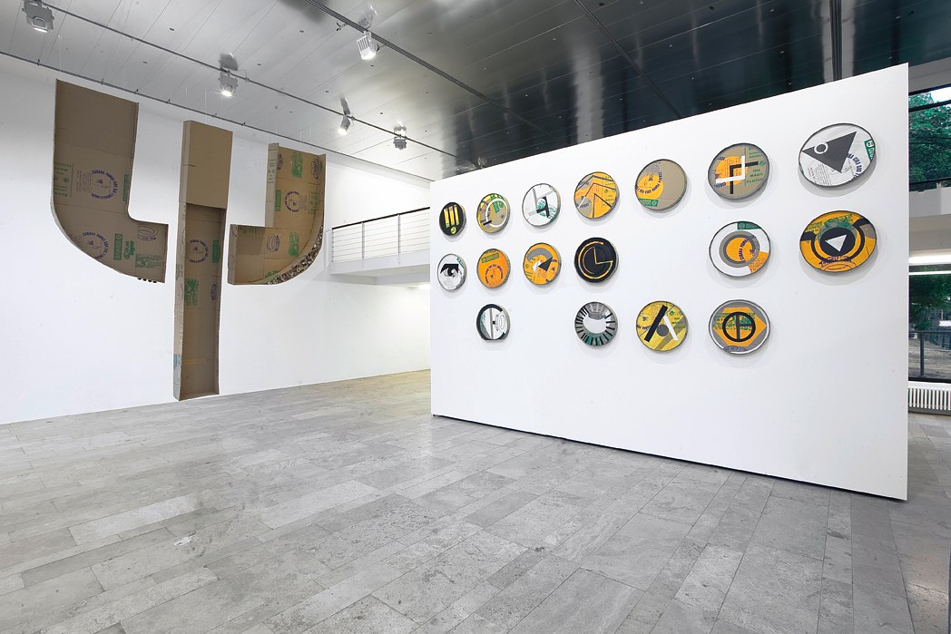 Martin Kippenberger, TMB at Capitain Petzel, photo 5