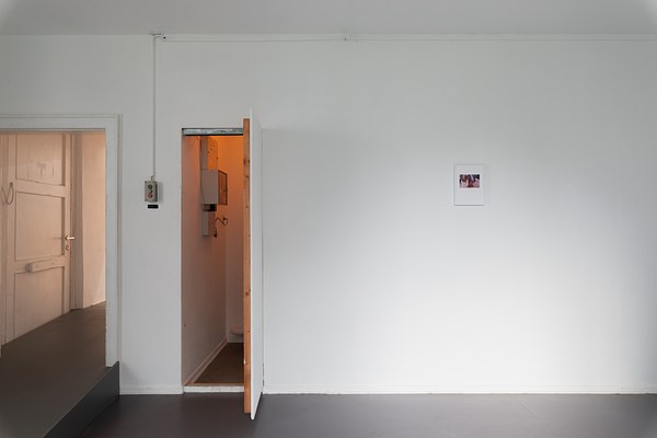 Image 8 of 27