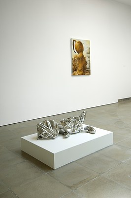 Image 4 of 32