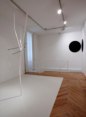 Image 3 of 18