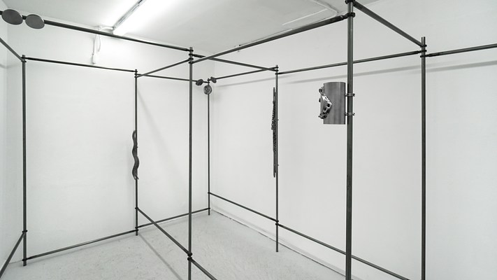 Image 2 of 29