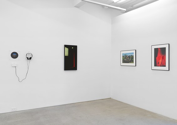 Image 4 of 32