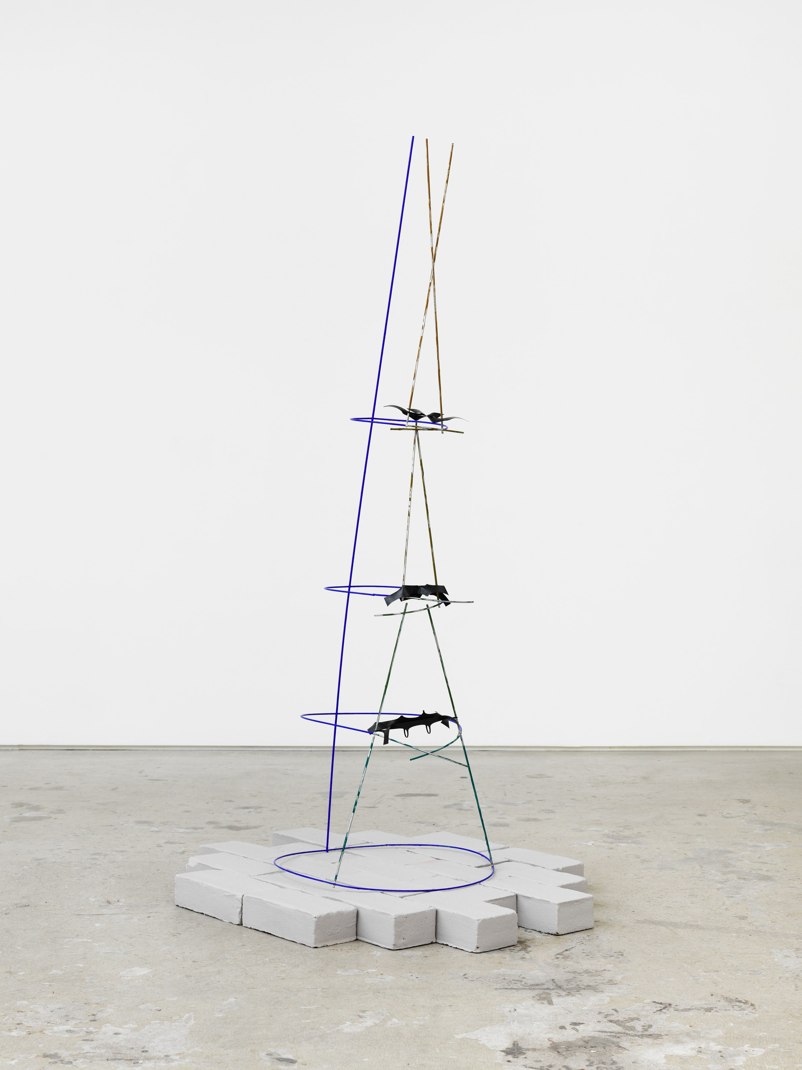 Frame Structures, Frame Structures at Magenta Plains, photo 9