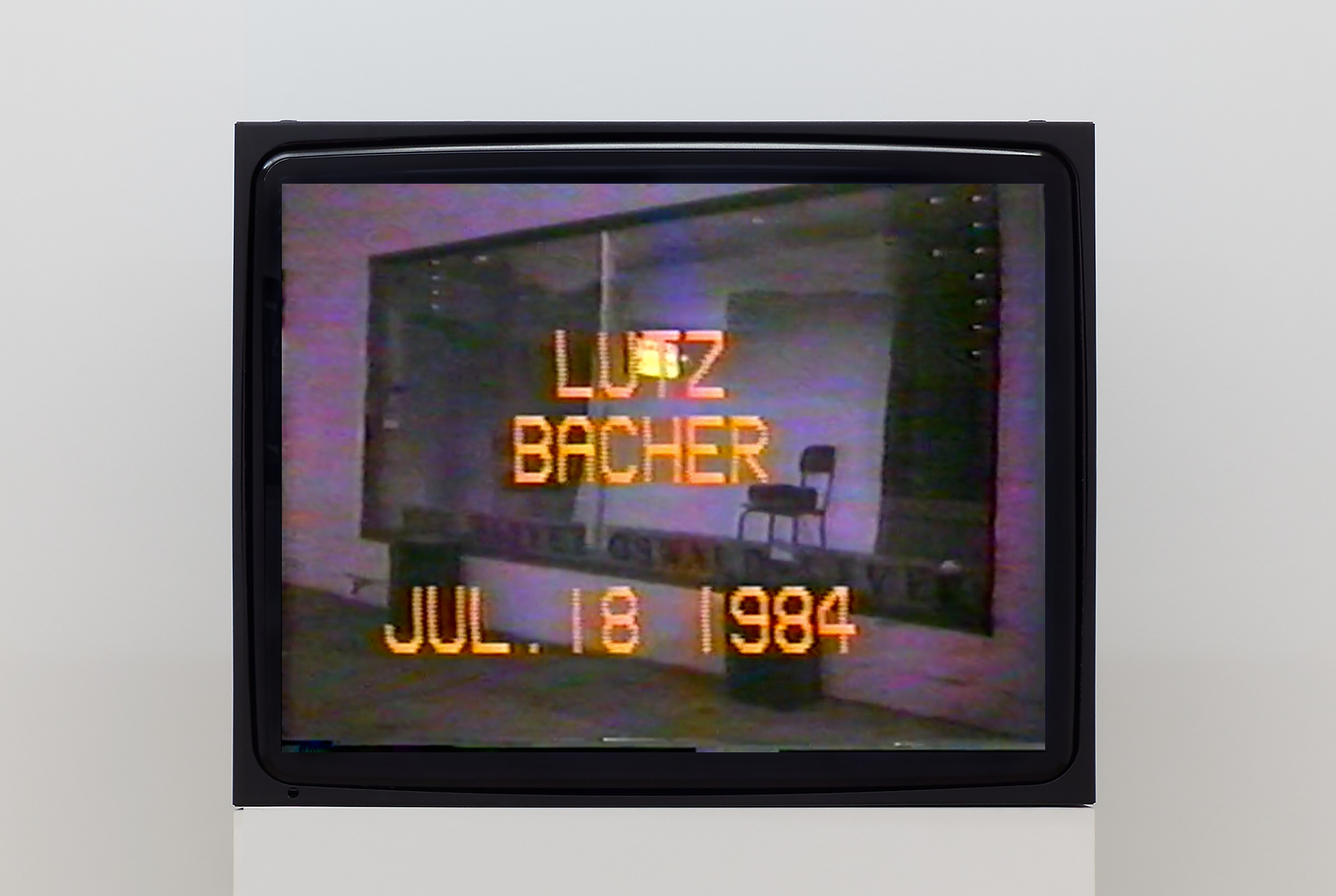 Lutz Bacher, The Lee Harvey Oswald Interview at Galerie Buchholz, Berlin, photo 11