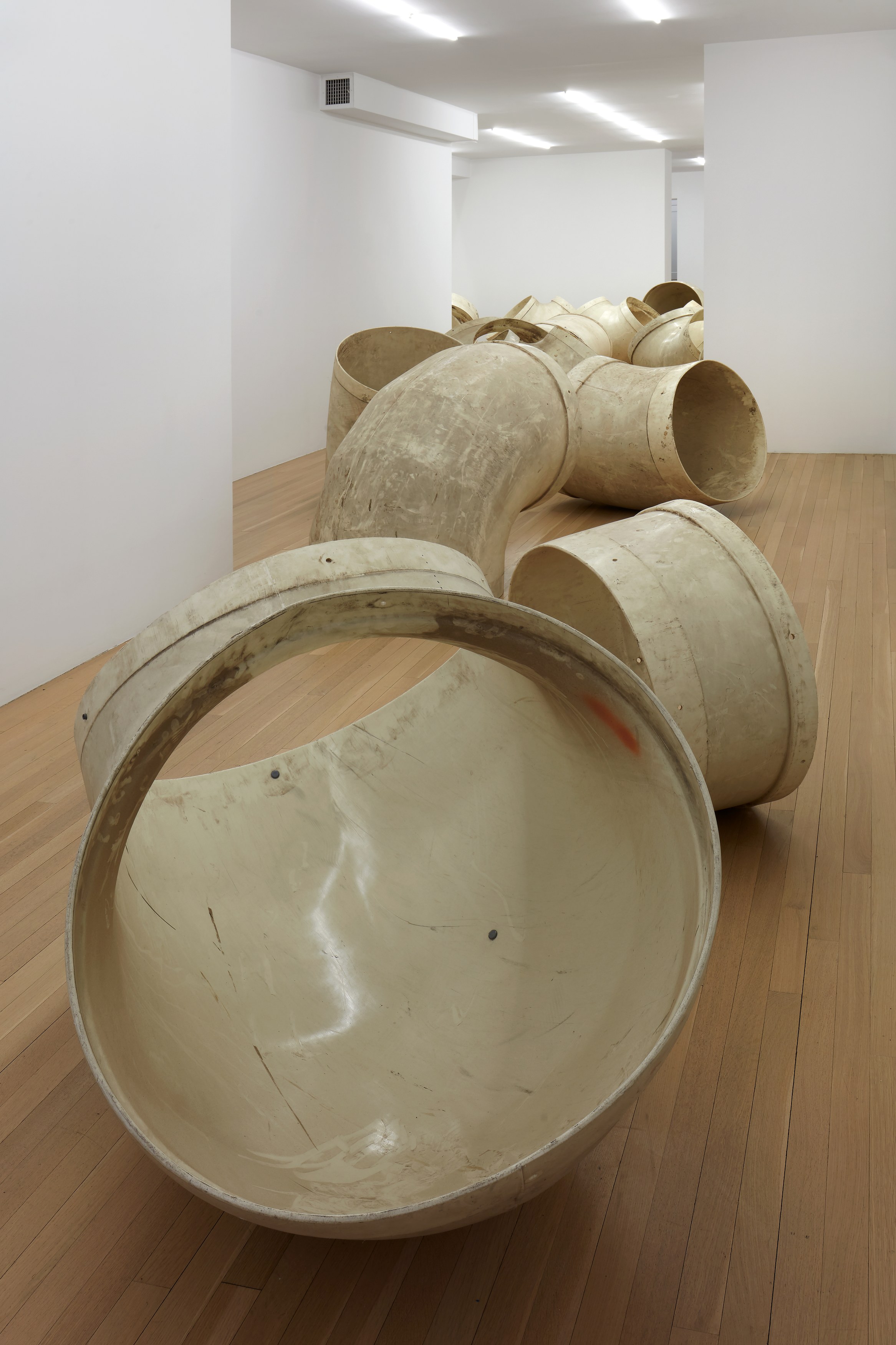 Lutz Bacher, More Than This at Galerie Buchholz, Berlin, photo 2