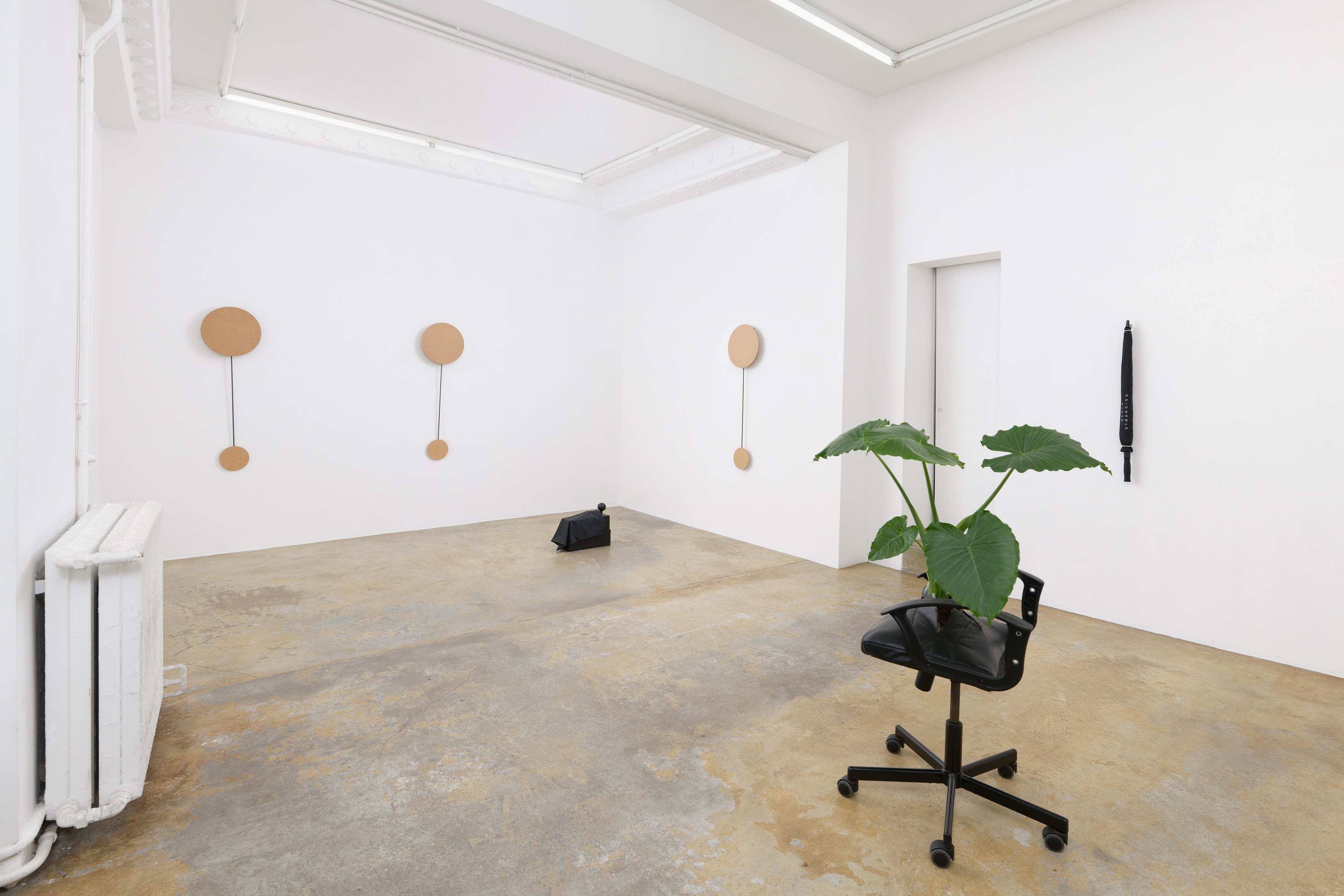 La Fatigue, La Fatigue at Galerie Florence Loewy, photo 23
