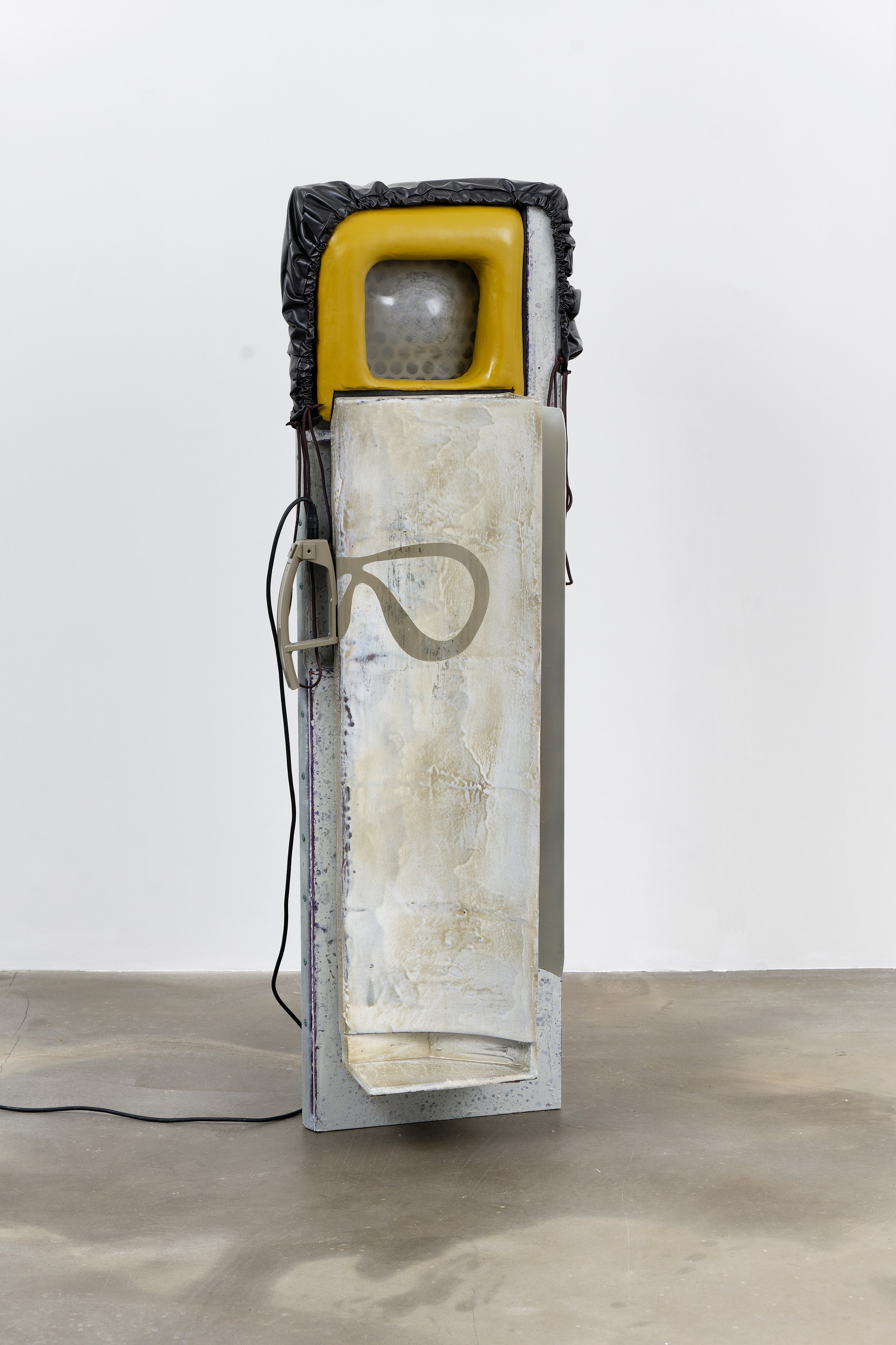 Pas le temps de tout détruire sans doute, Pas le temps de tout détruire sans doute at Galerie Sans titre at Independent, New York 2023, photo 11