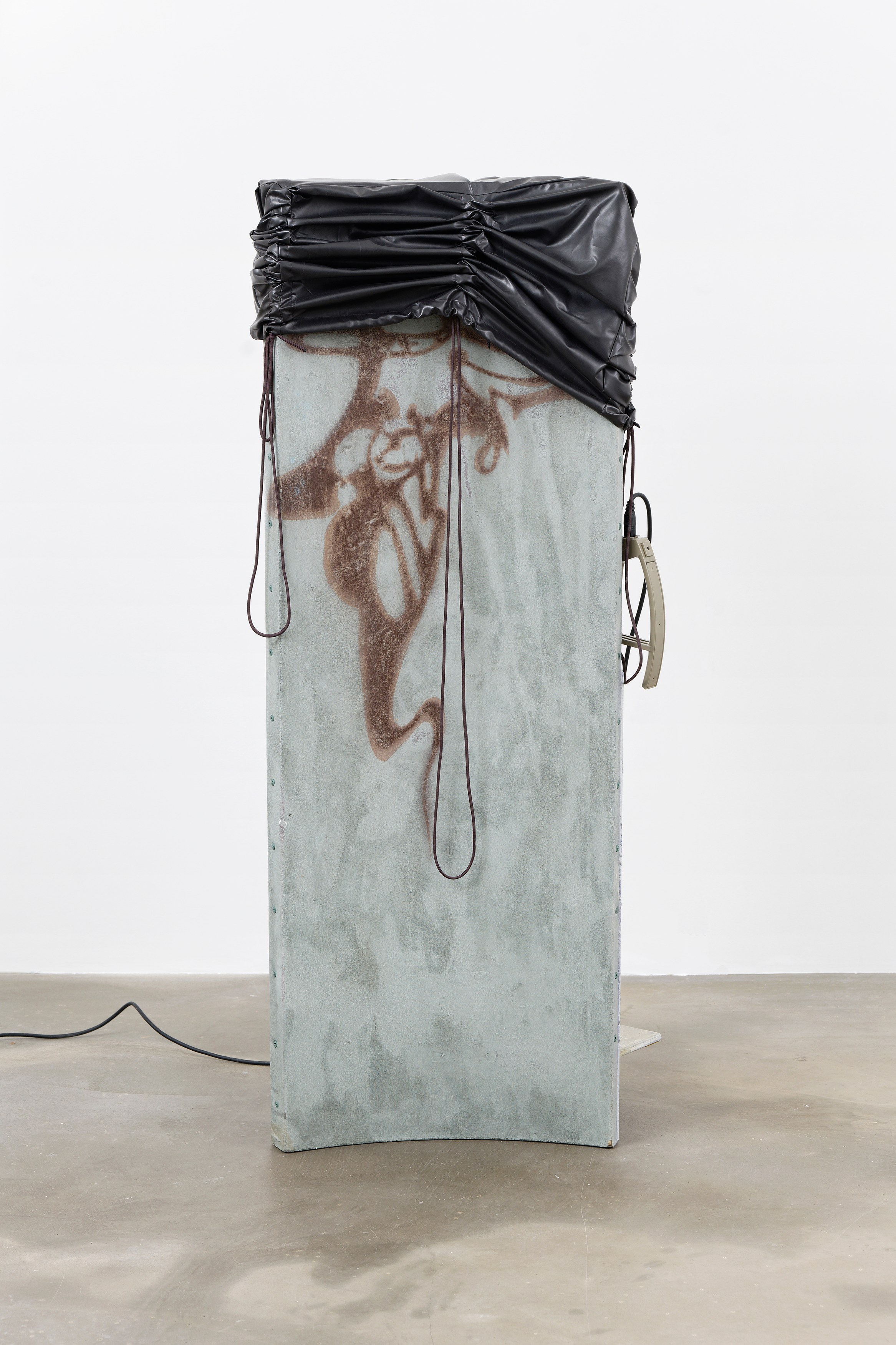 Pas le temps de tout détruire sans doute, Pas le temps de tout détruire sans doute at Galerie Sans titre at Independent, New York 2023, photo 12