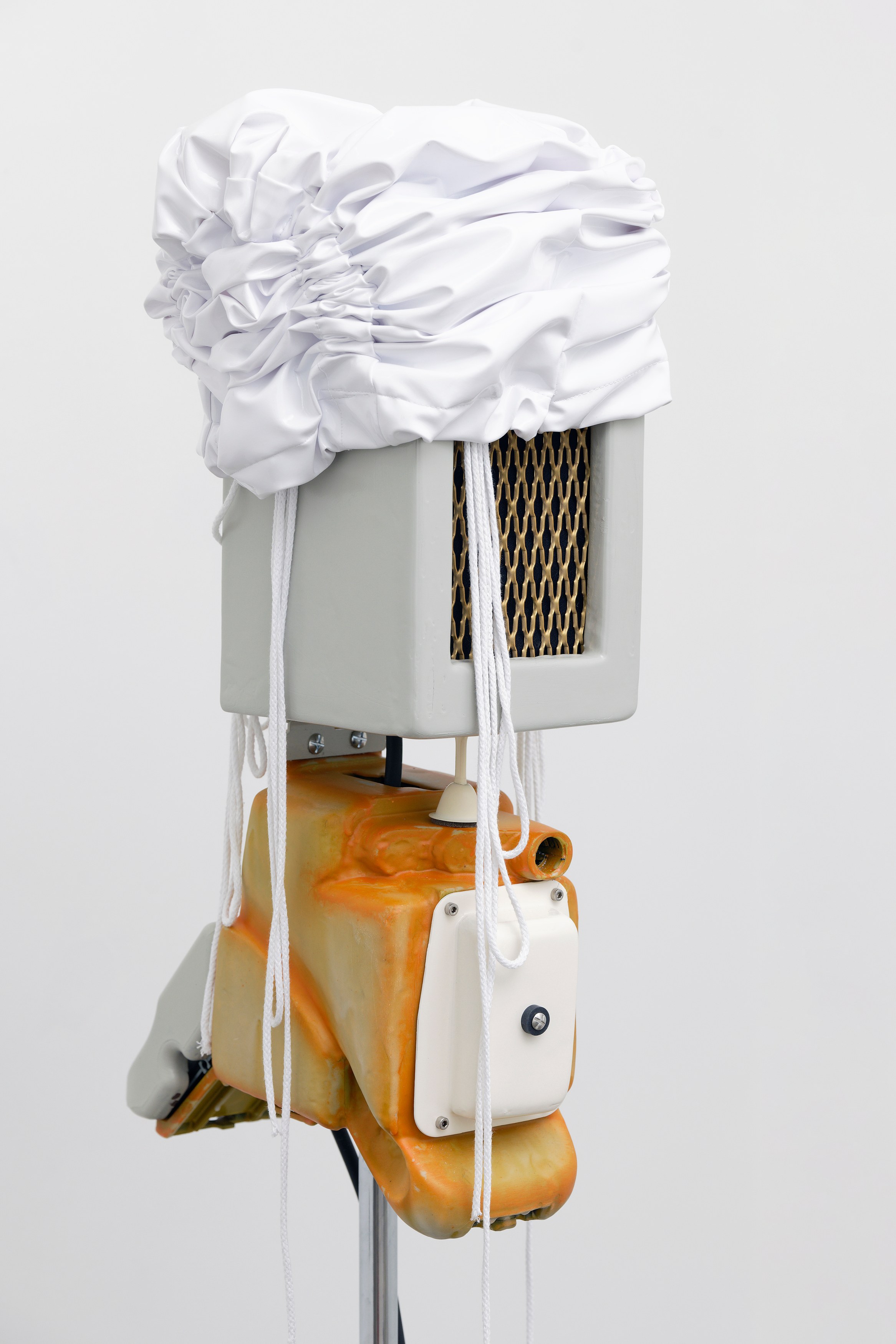 Pas le temps de tout détruire sans doute, Pas le temps de tout détruire sans doute at Galerie Sans titre at Independent, New York 2023, photo 17