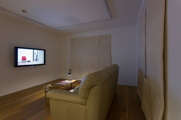 Image 2 of 8