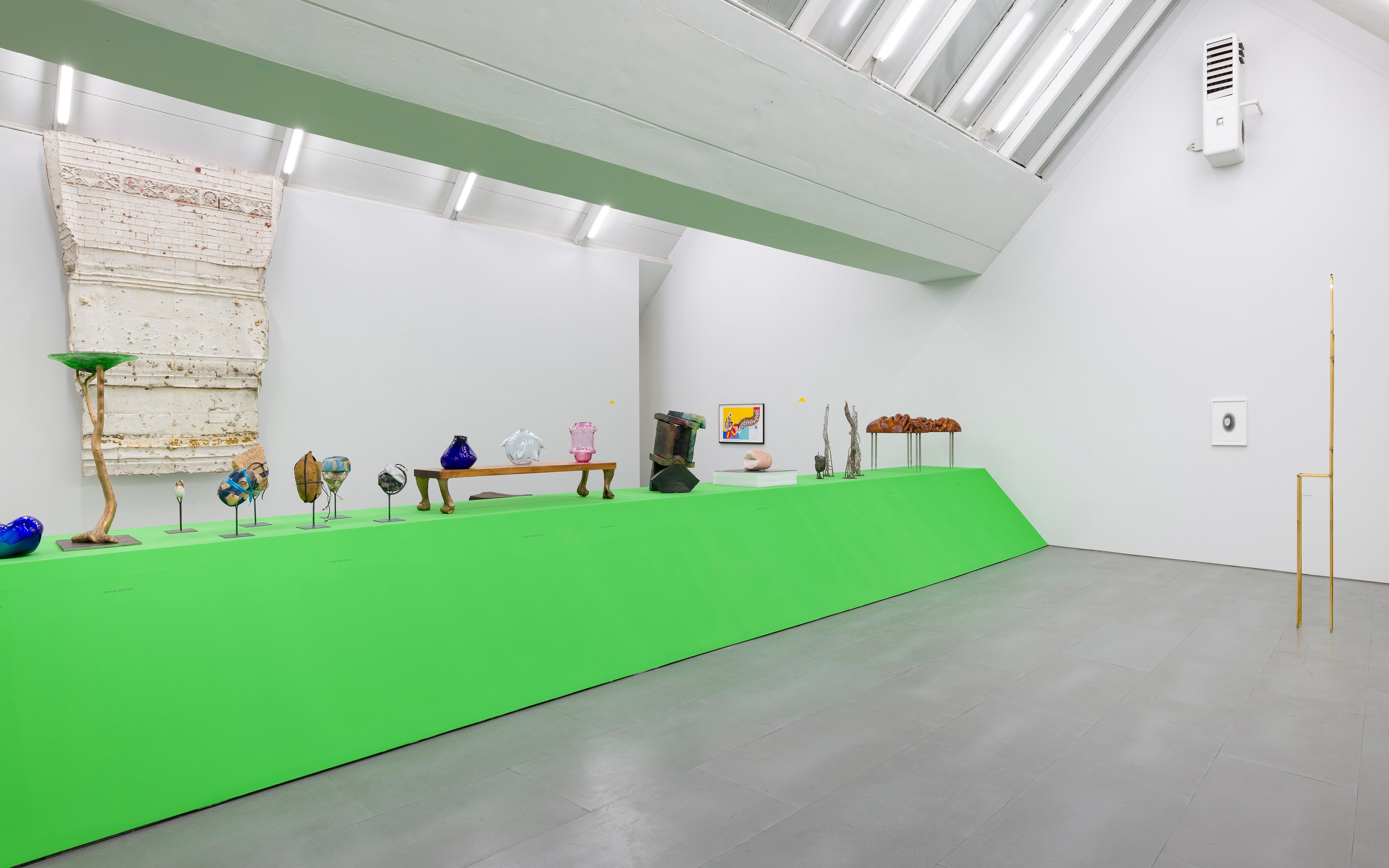 Standing, Standing at Carlier Gebauer, photo 8