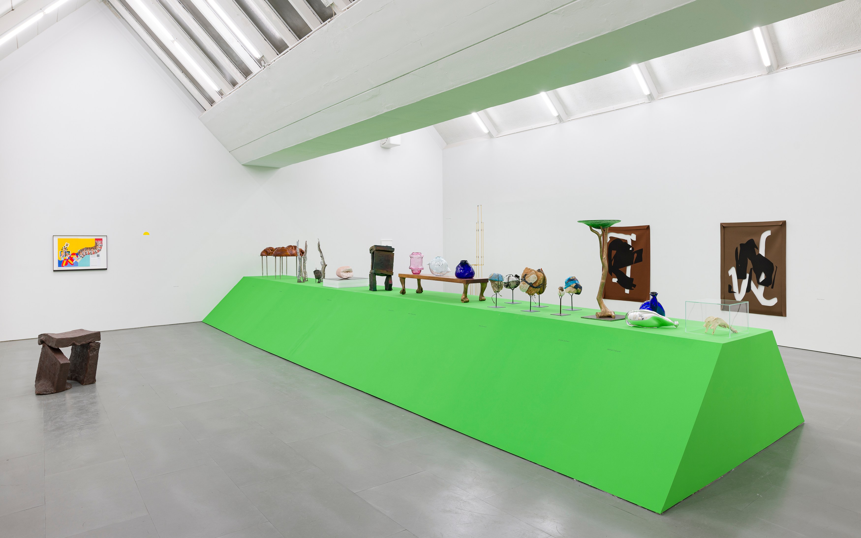 Standing, Standing at Carlier Gebauer, photo 10