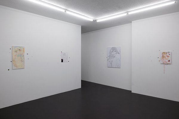 Image 2 of 32