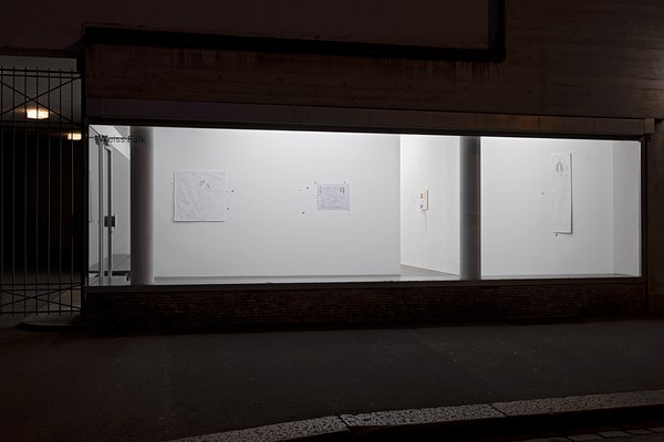 Image 8 of 32