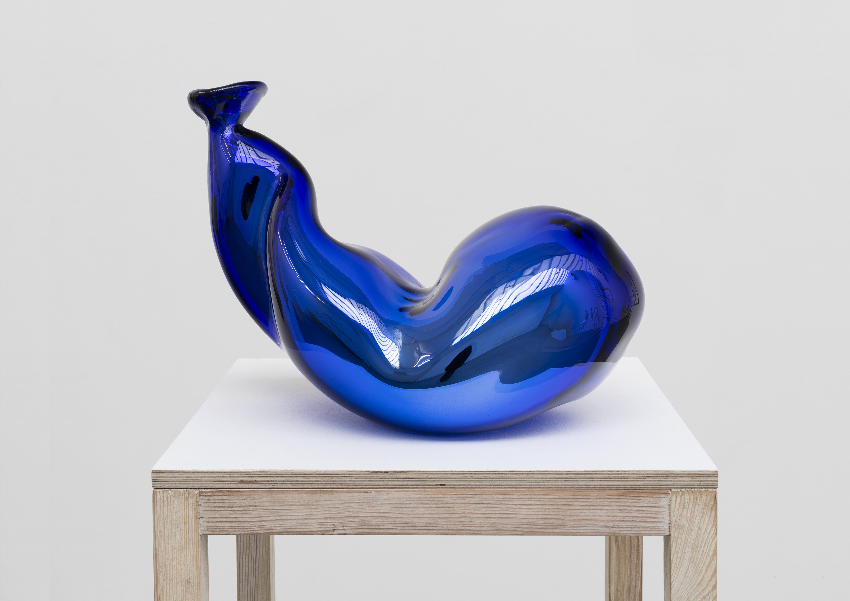 Standing, Standing at Carlier Gebauer, photo 24