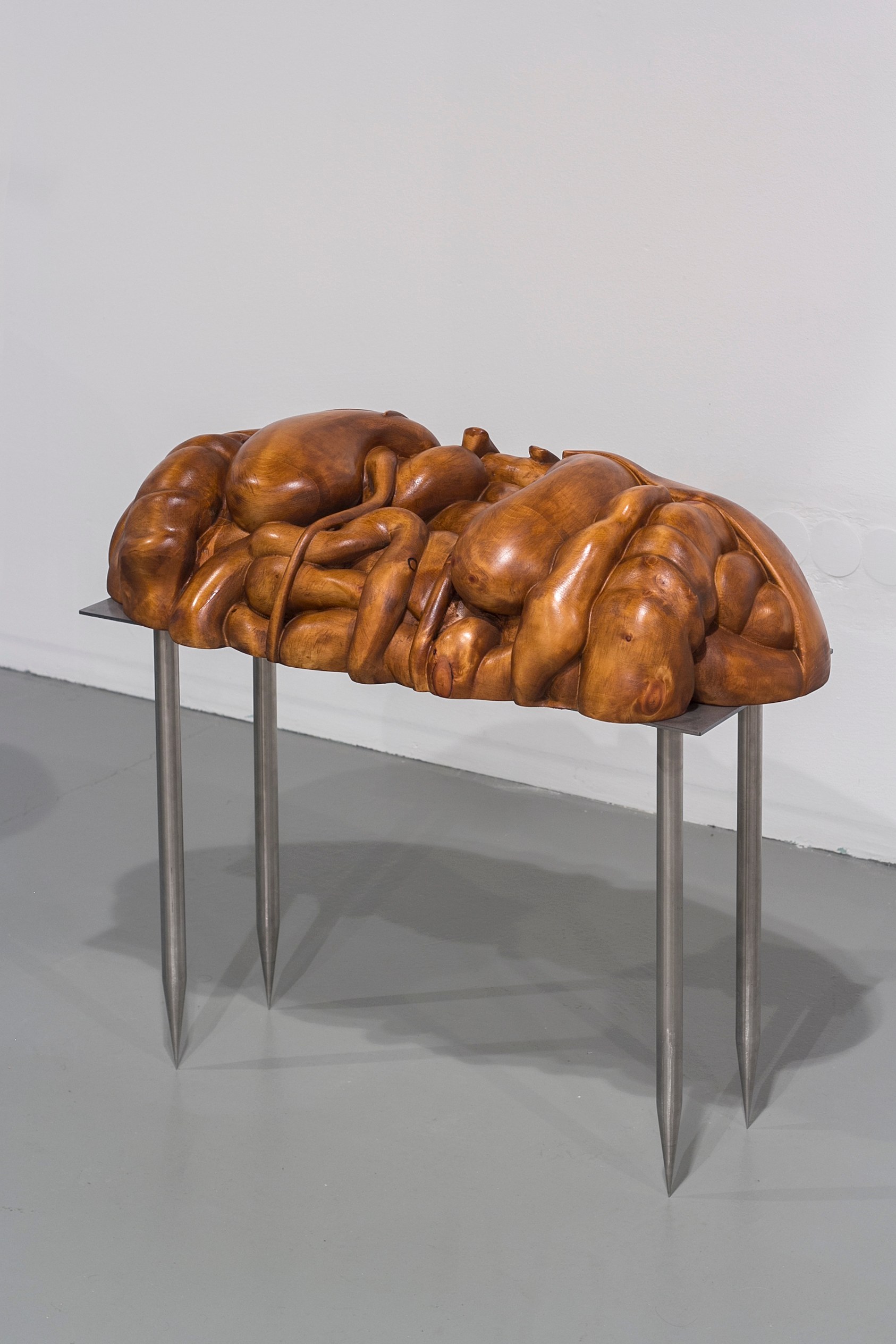 Standing, Standing at Carlier Gebauer, photo 39