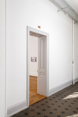 Image 4 of 67
