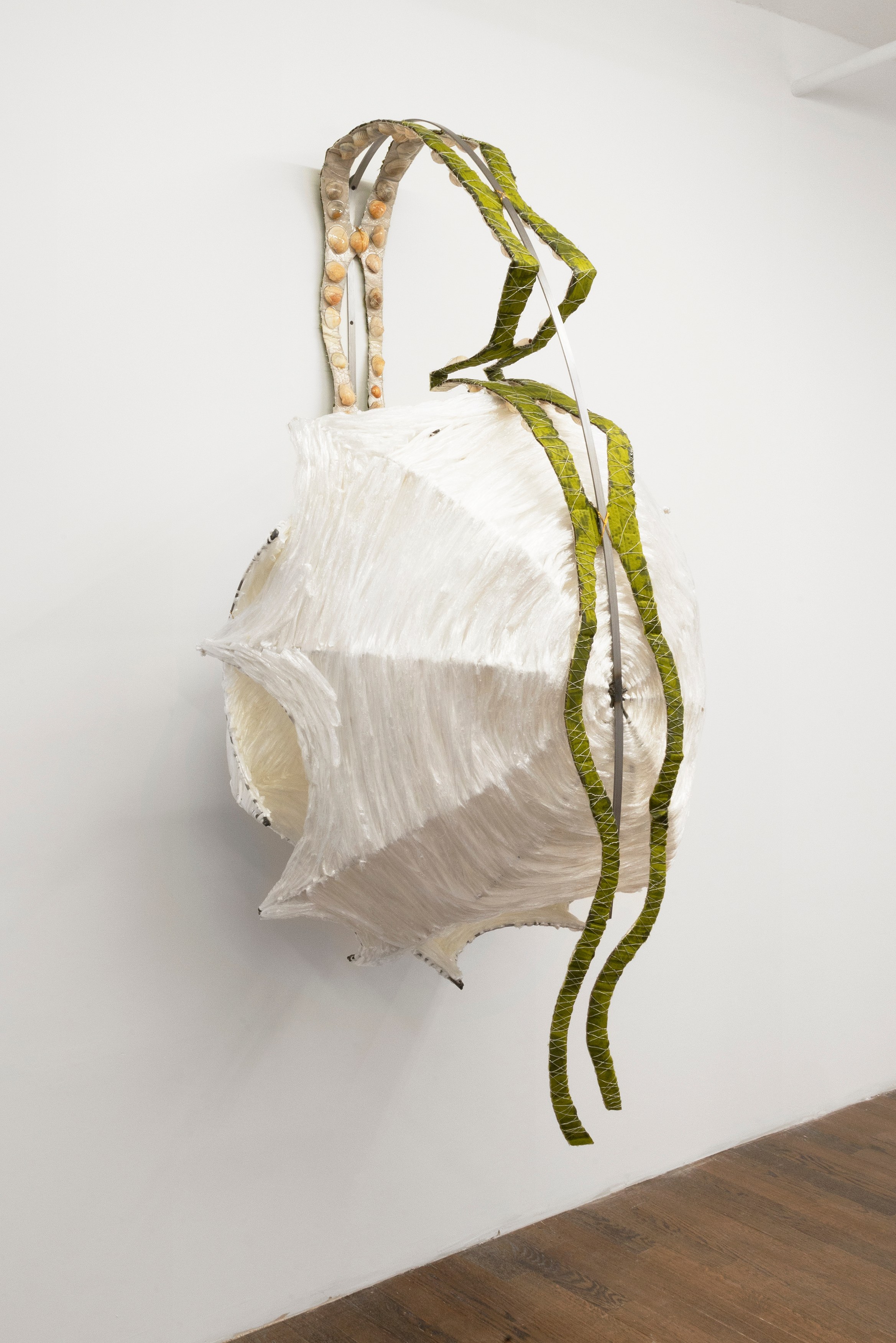 Em Rooney, Entrance of Butterfly at Derosia, photo 8