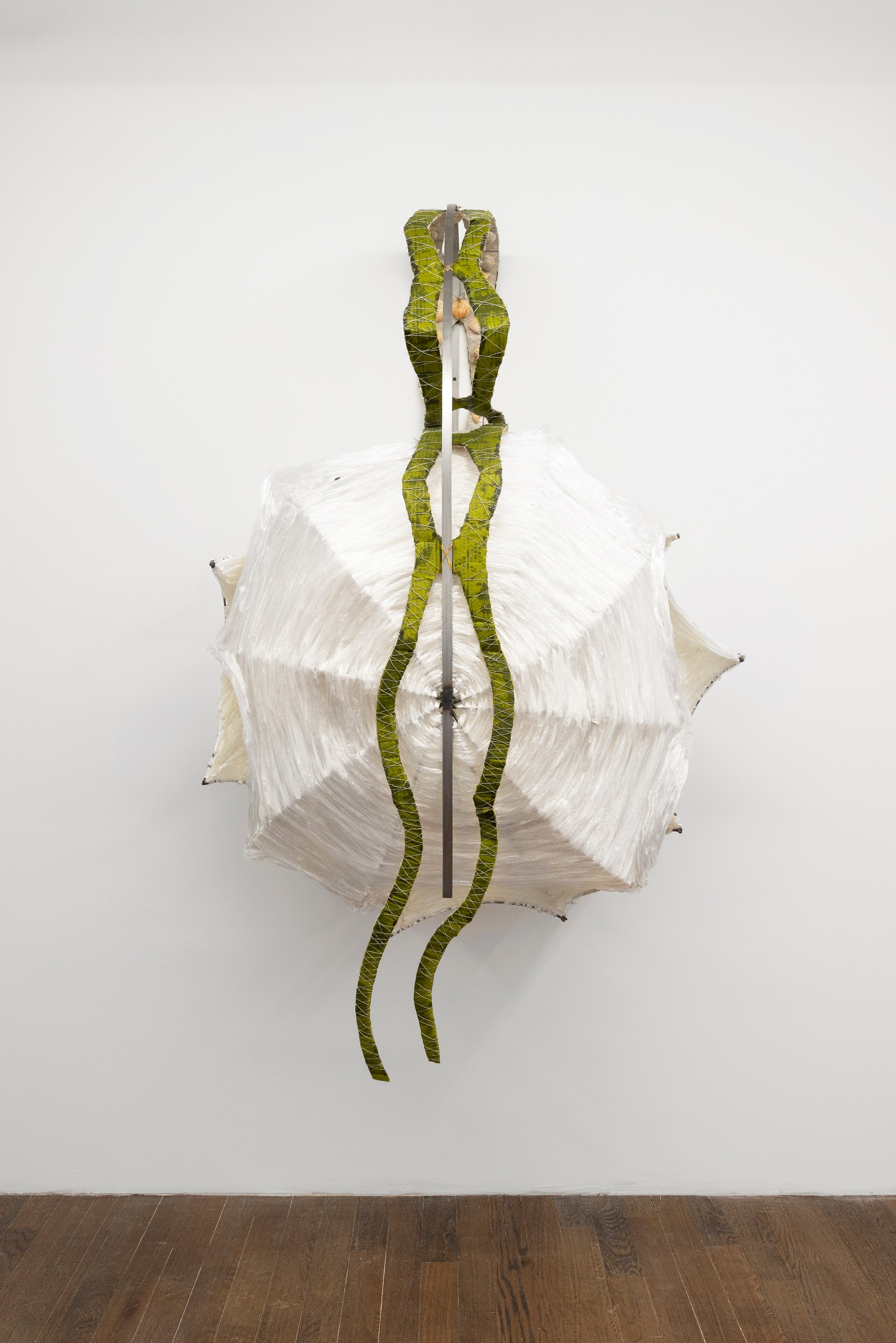 Em Rooney, Entrance of Butterfly at Derosia, photo 9