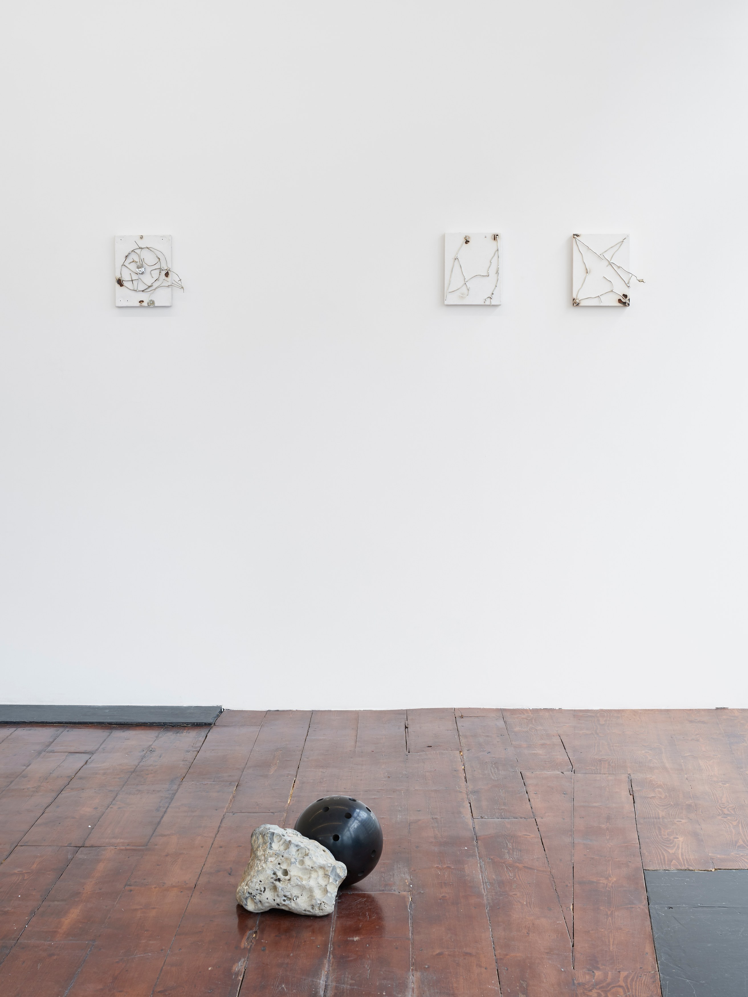 Jasper Marsalis, A tear, sliver, and eyelet at Emalin, photo 17