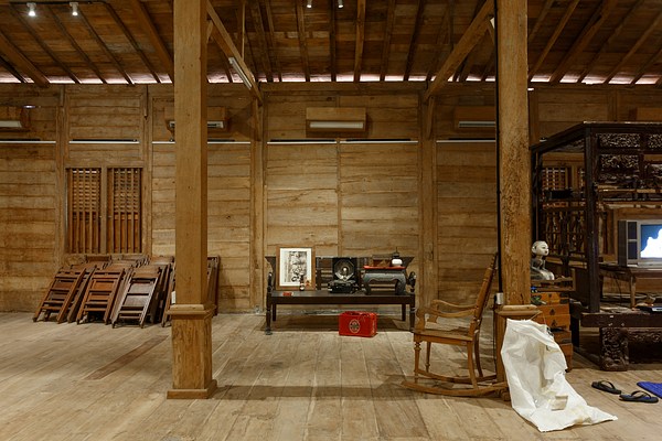 Image 6 of 42