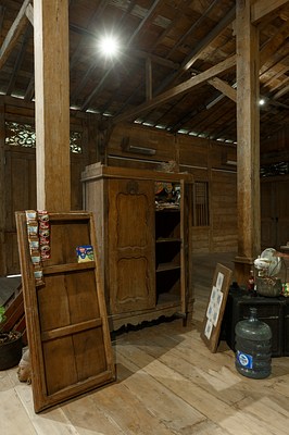 Image 12 of 42