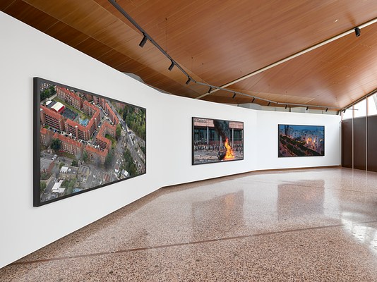 Image 3 of 25