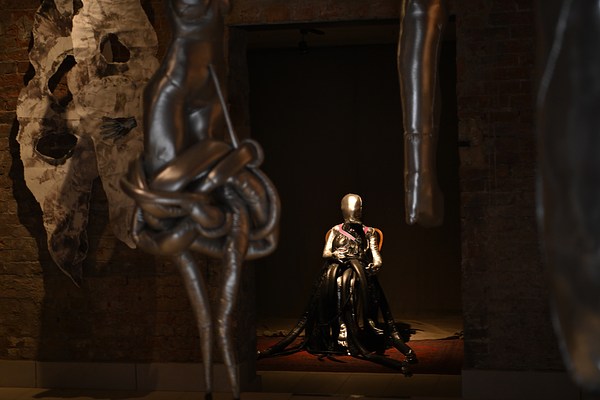 Image 3 of 7