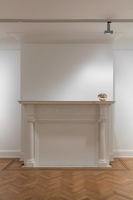 Image 4 of 18