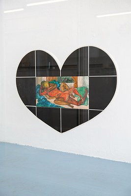 Image 4 of 34
