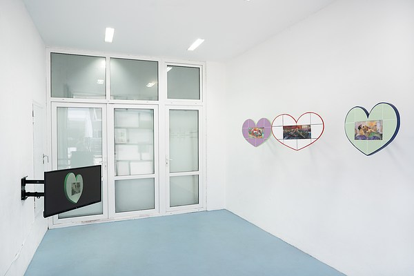 Image 19 of 34