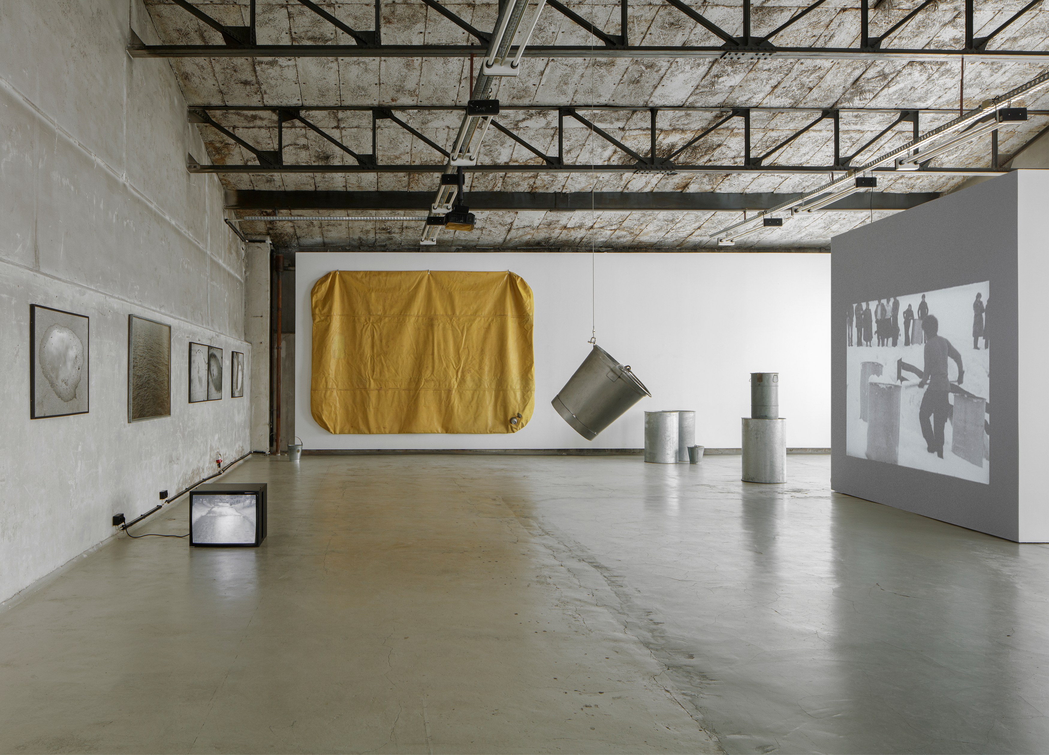 Klaus Rinke, Wasserwerk Rinke at Sammlung Haubrok and Paris Bar, Berlin, photo 2