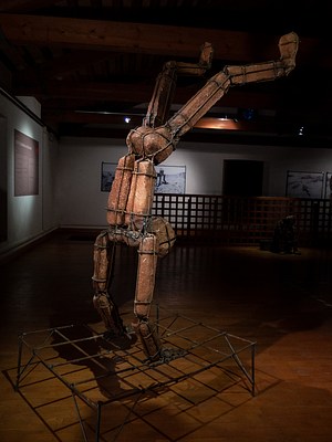 Image 10 of 34