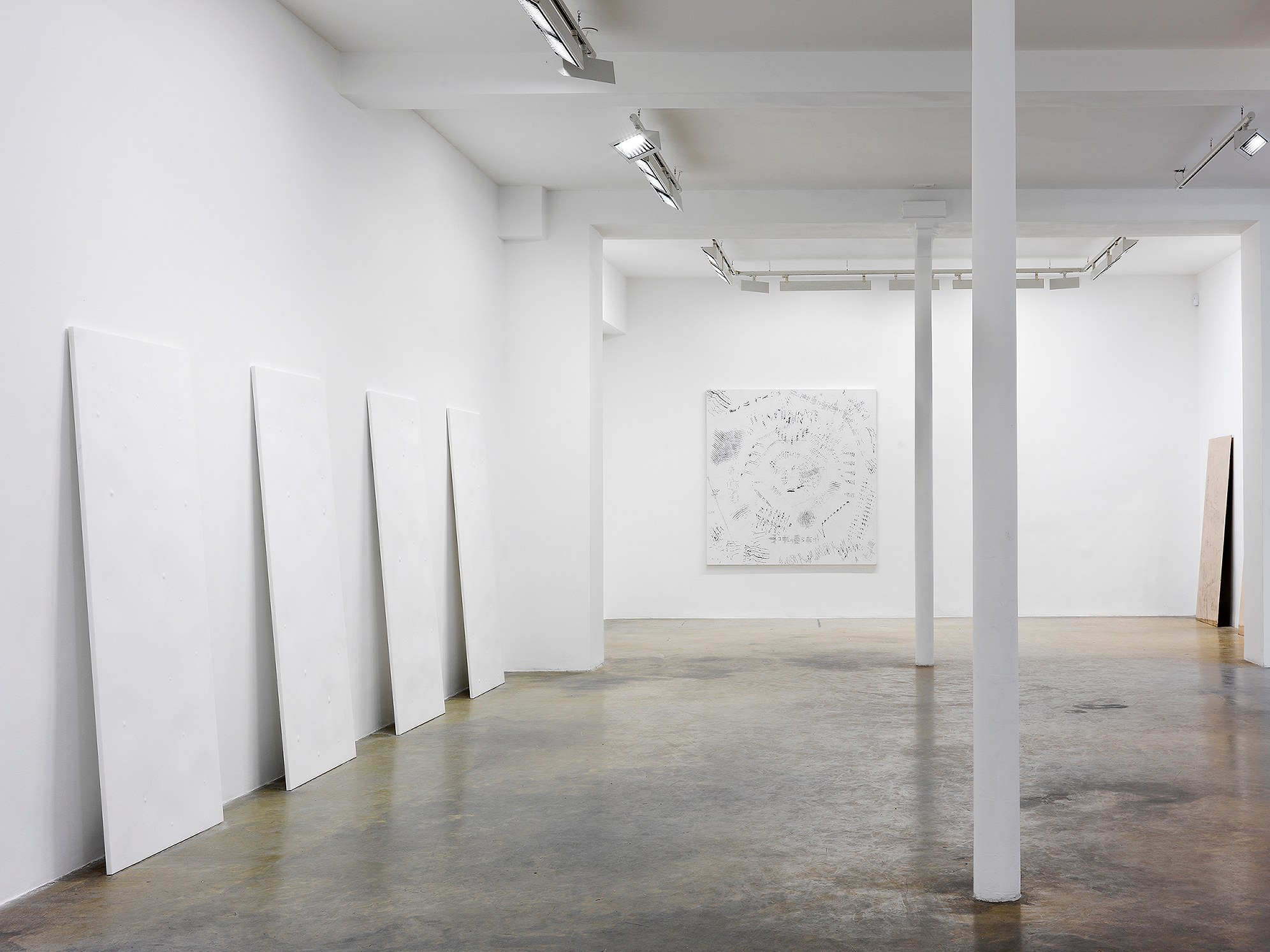 José María Sicilia, Eco at Galerie Chantal Crousel, photo 2