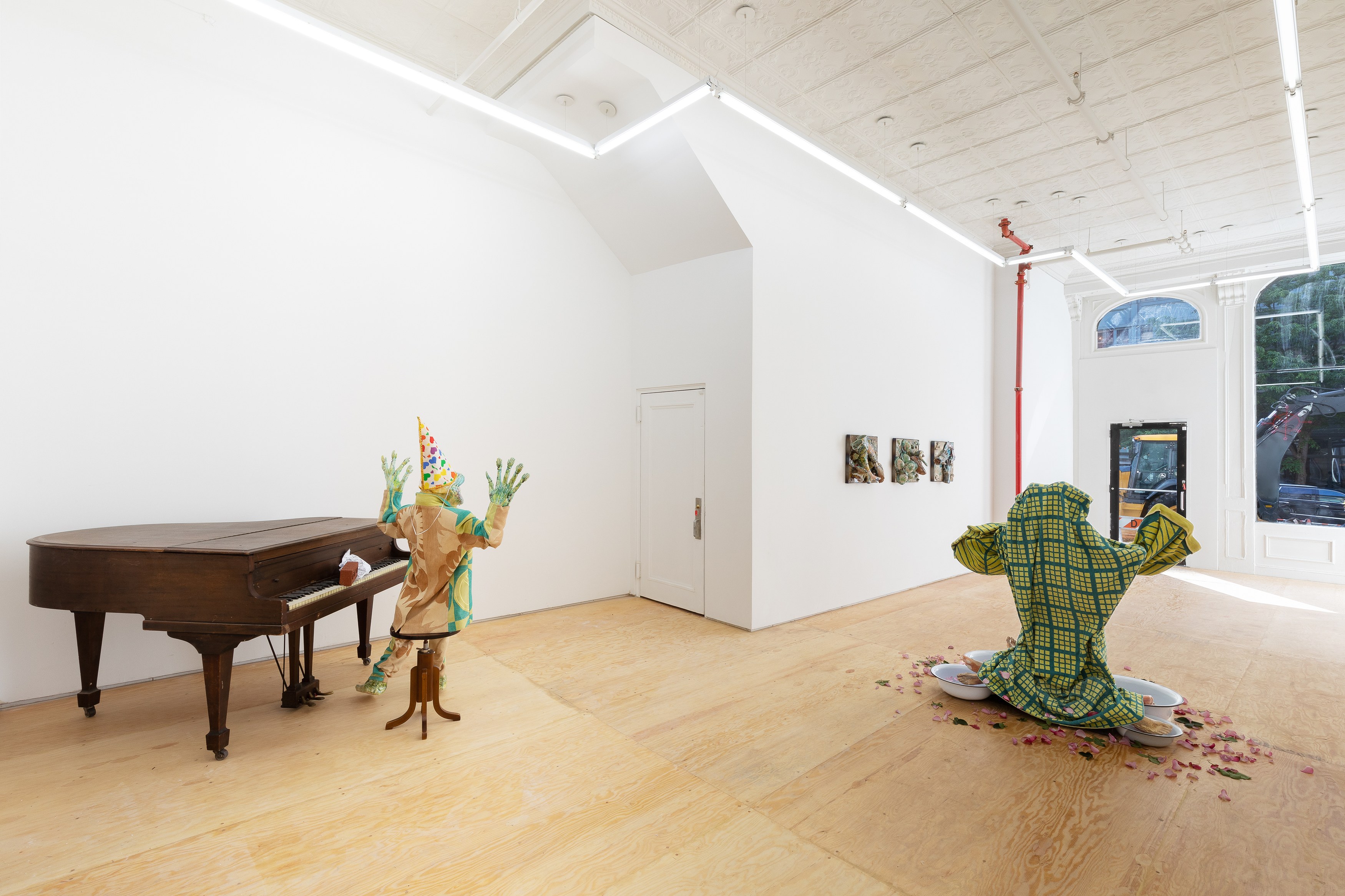 Kris Lemsalu, Peace @ 295 Church Street at Margot Samel, photo 9