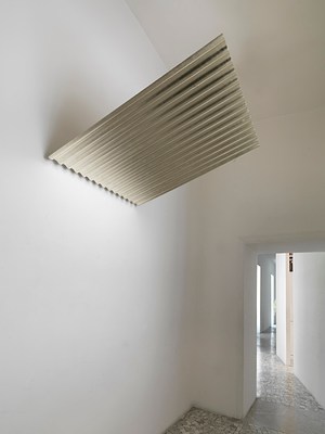 Image 4 of 5