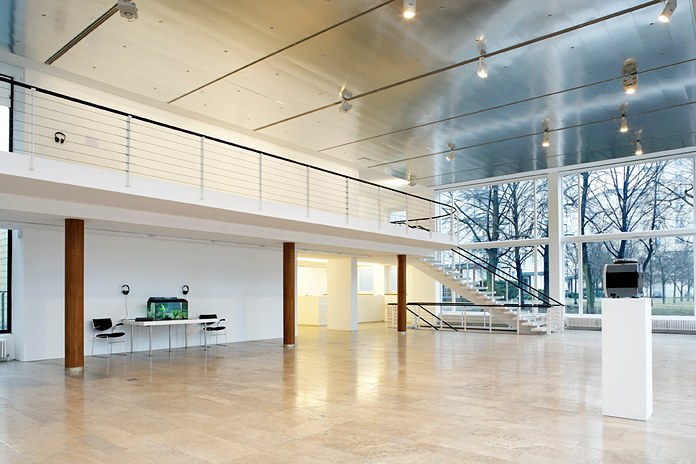 Tris Vonna-Michell, Untitled at Capitain Petzel, photo 2