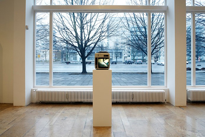 Tris Vonna-Michell, Untitled at Capitain Petzel, photo 6