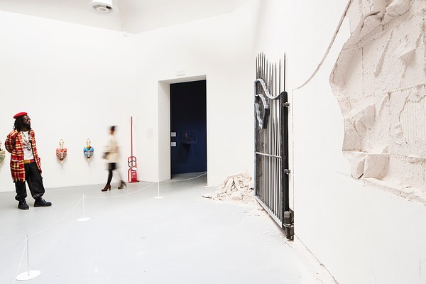 Image 1 of 5