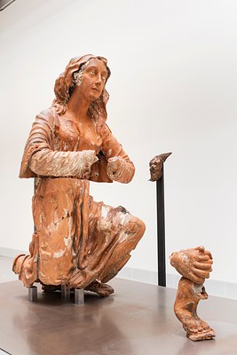 Image 2 of 8