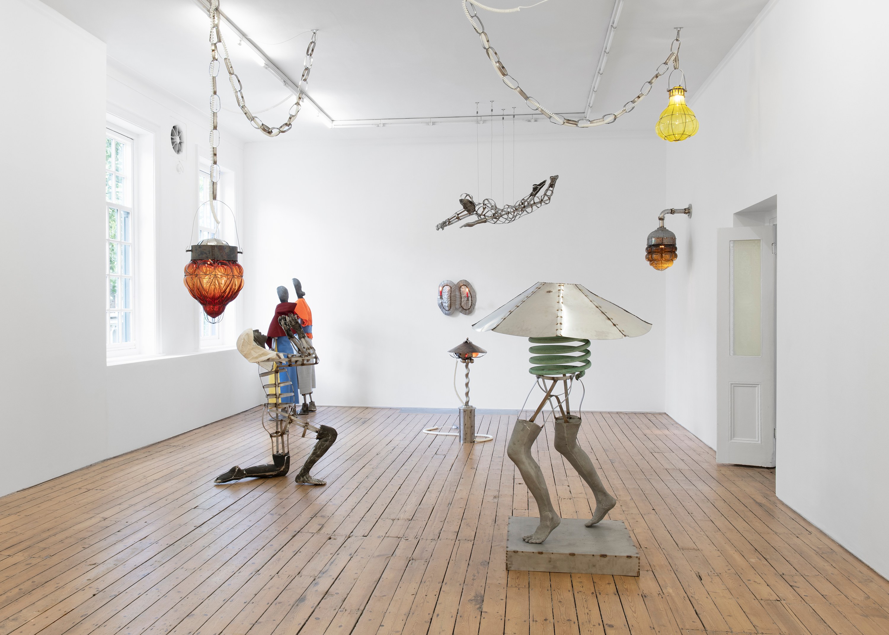 Kira Freije, meteorites at The Approach, photo 4