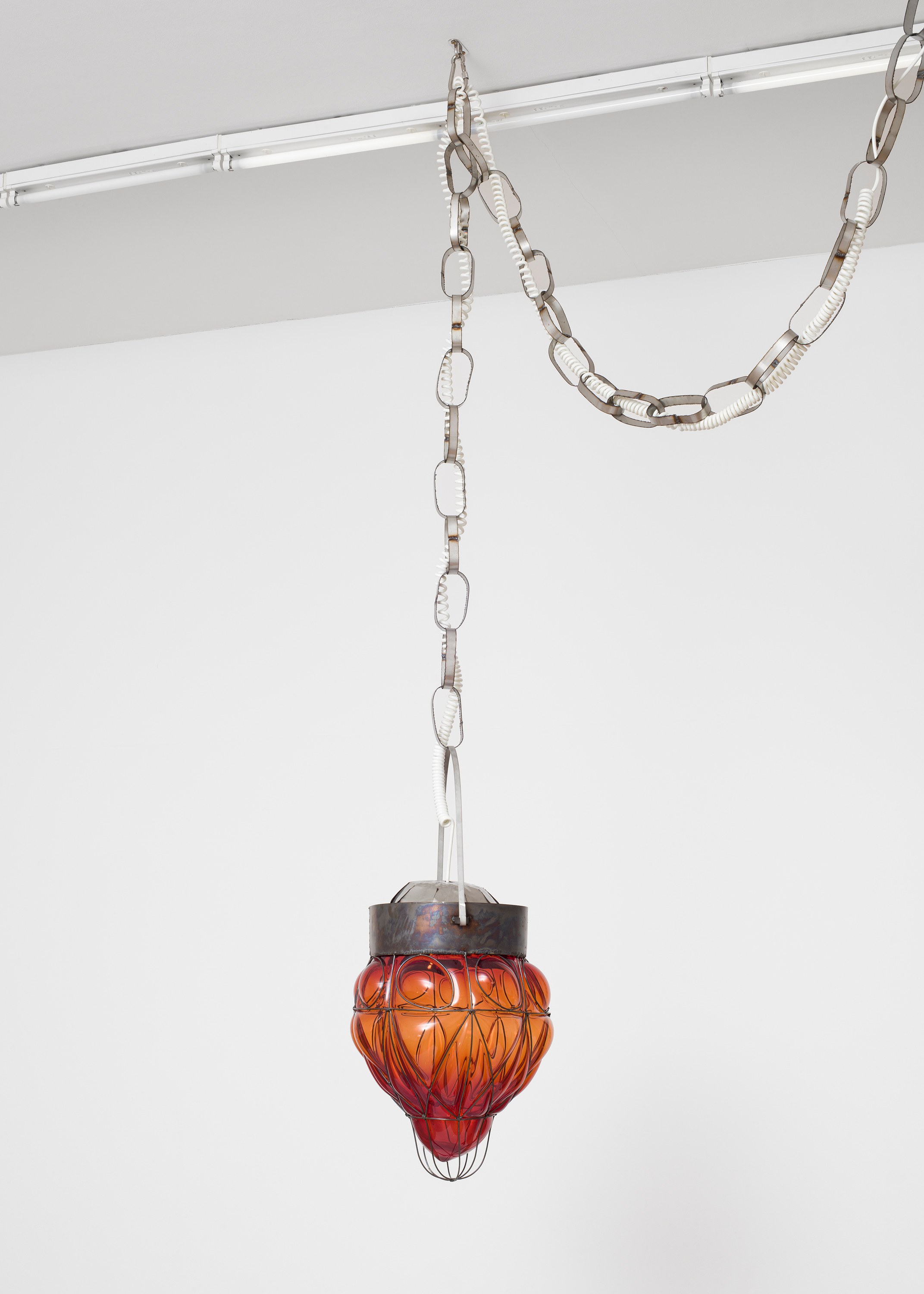Kira Freije, meteorites at The Approach, photo 9