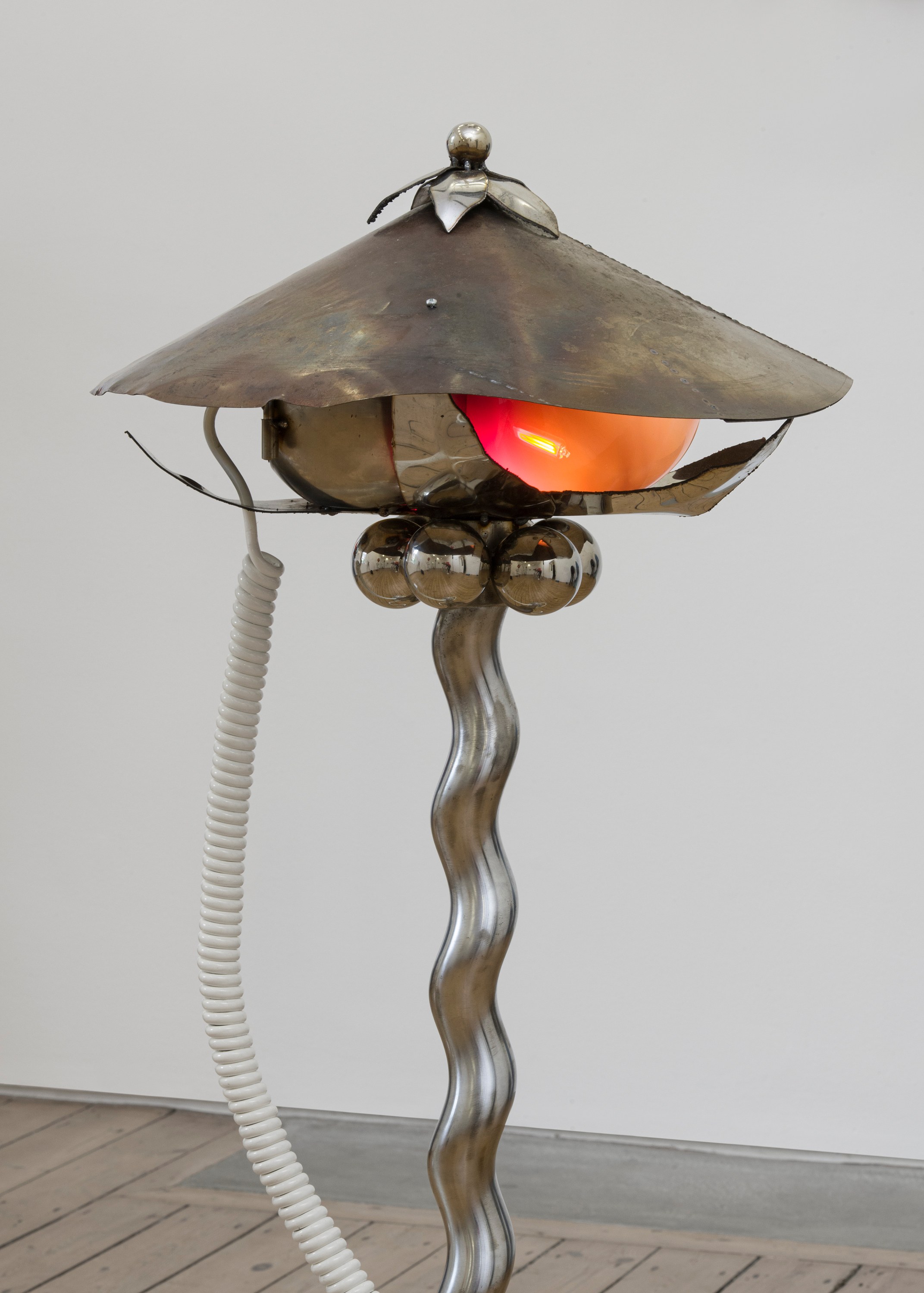 Kira Freije, meteorites at The Approach, photo 15
