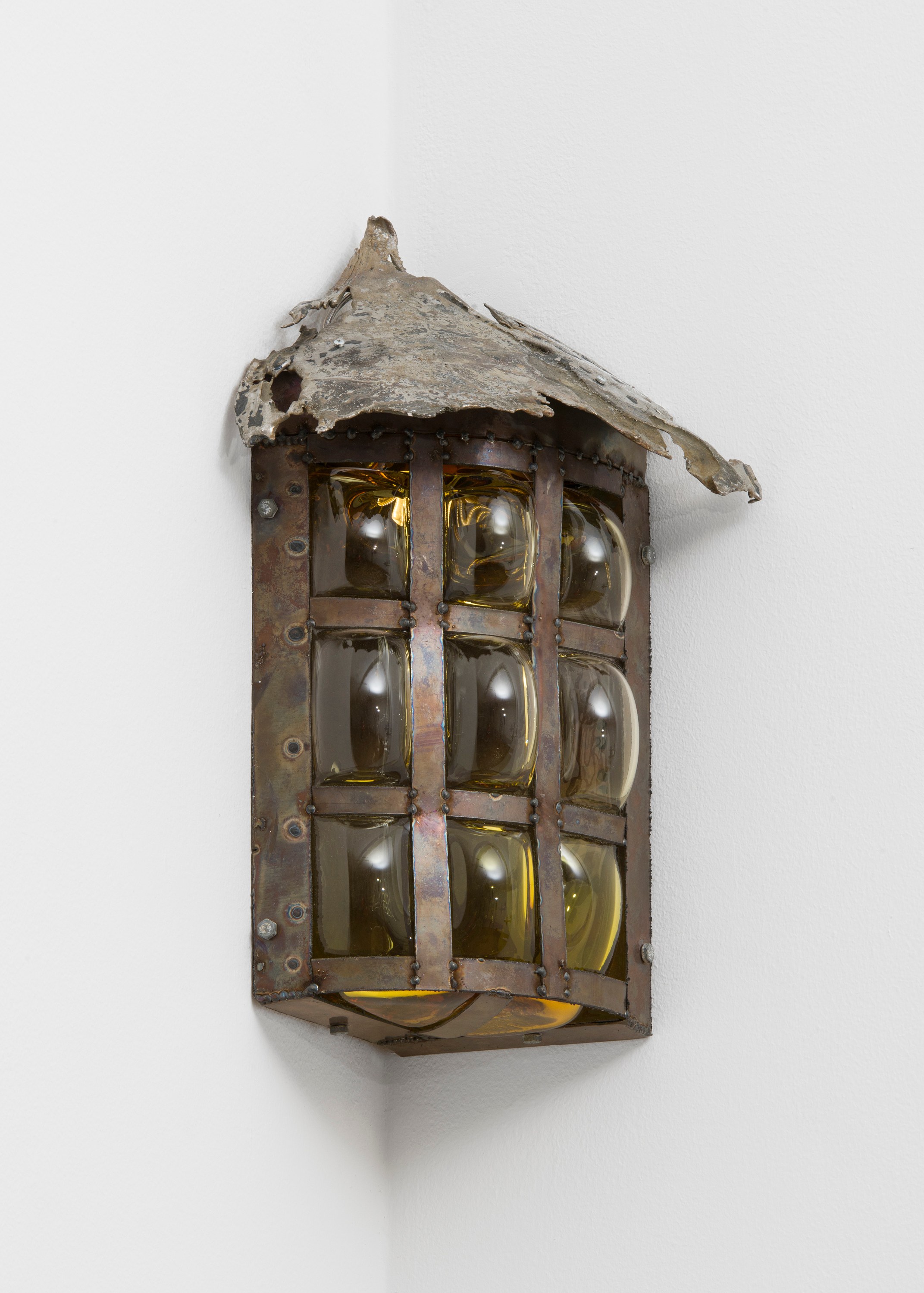 Kira Freije, meteorites at The Approach, photo 17