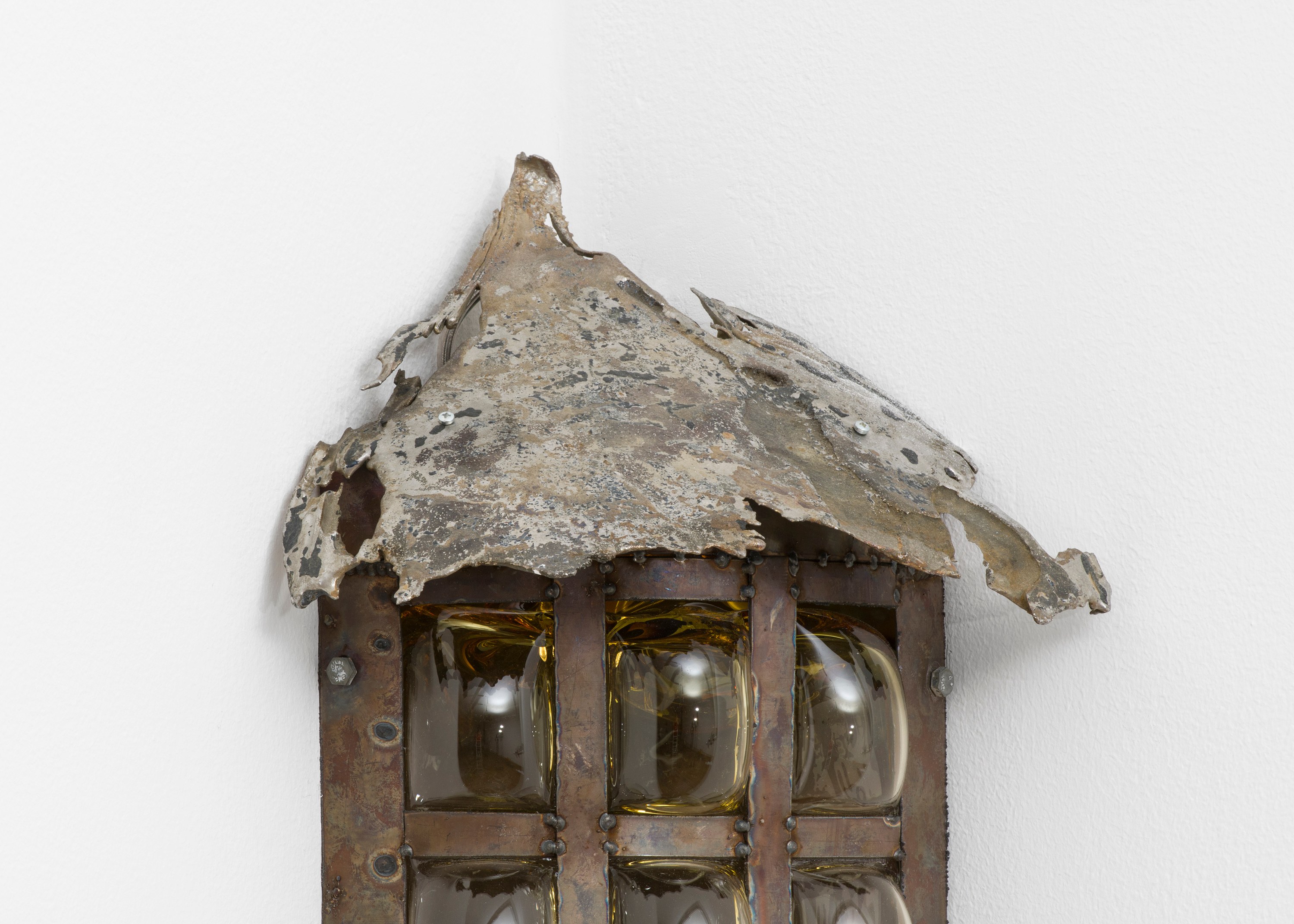 Kira Freije, meteorites at The Approach, photo 19