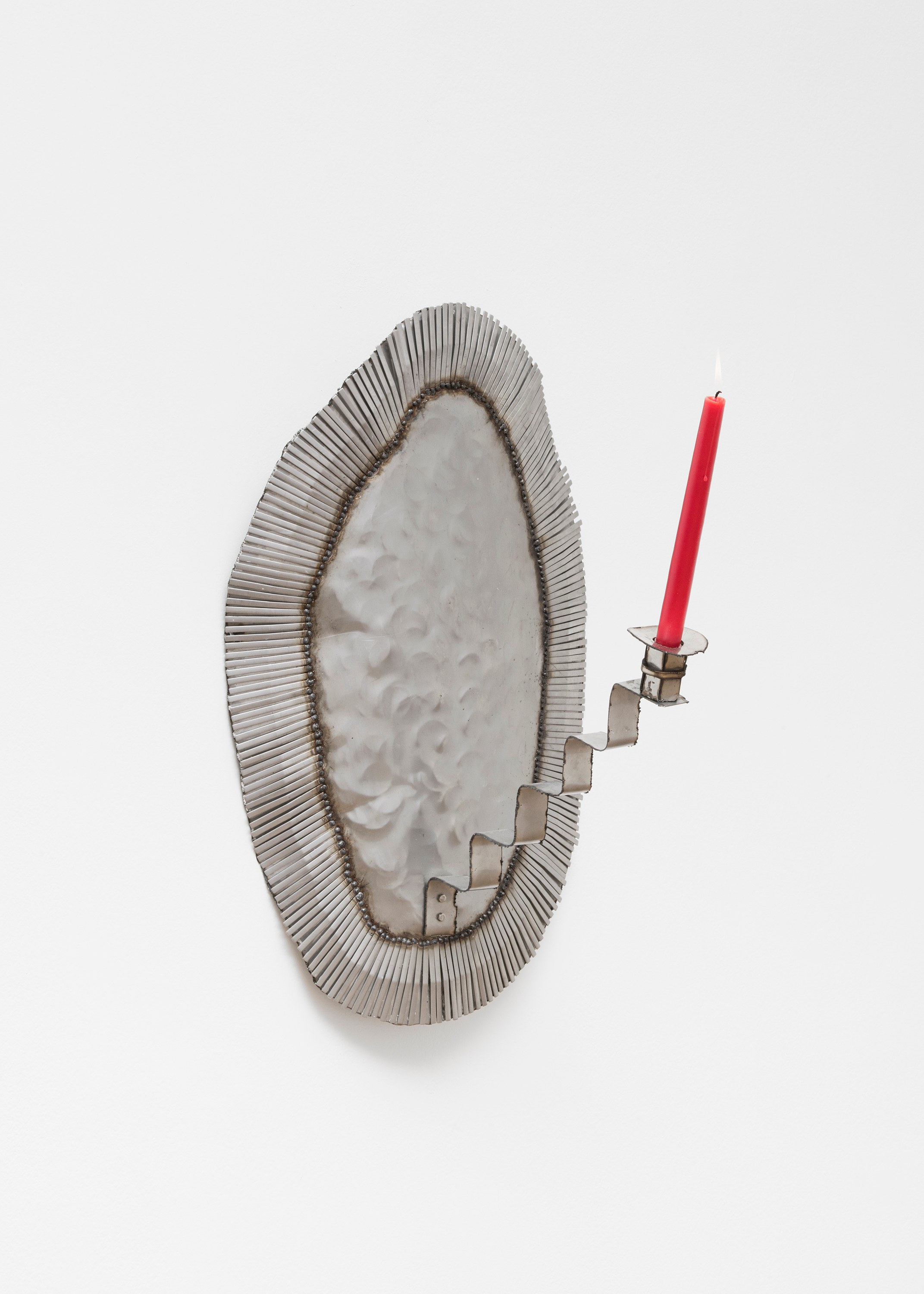 Kira Freije, meteorites at The Approach, photo 35