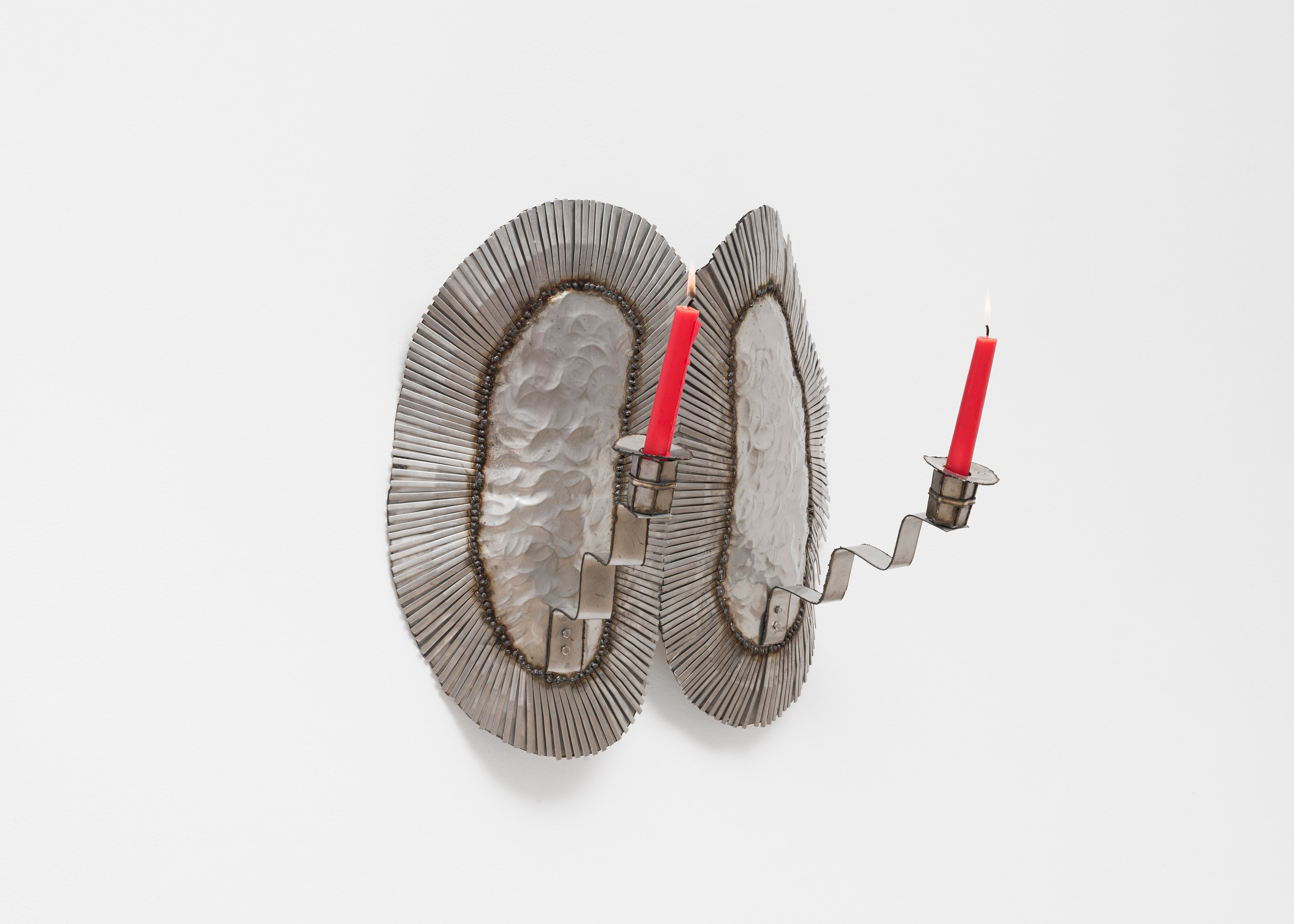 Kira Freije, meteorites at The Approach, photo 37