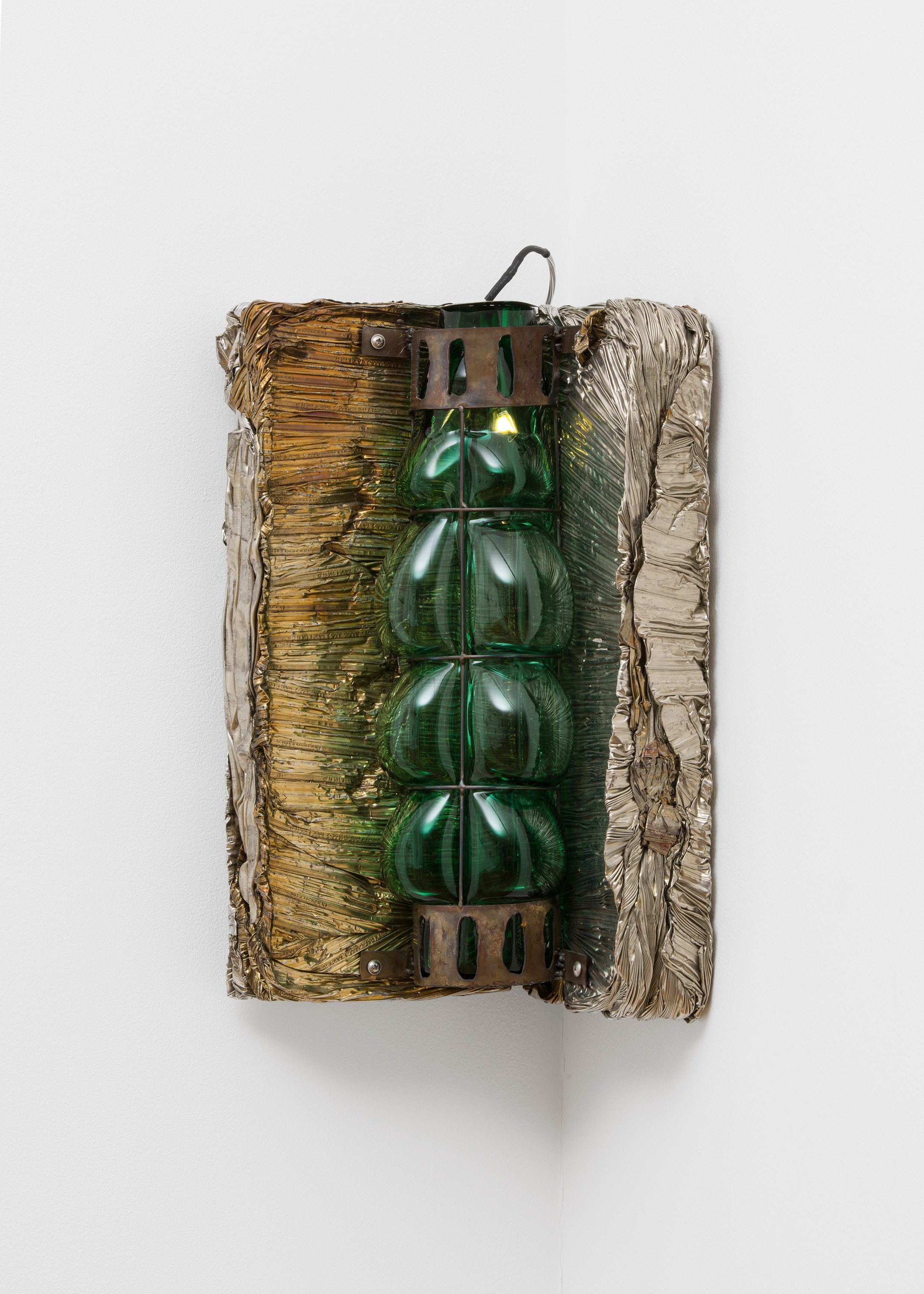 Kira Freije, meteorites at The Approach, photo 43